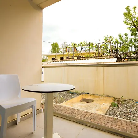 Gasthof Beach Guesthouse *