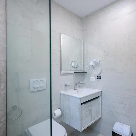 Beach Guesthouse Pensjonat Durrës